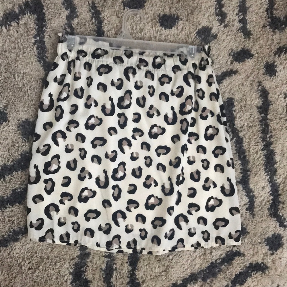 Leopard printed Skirt SZ Small